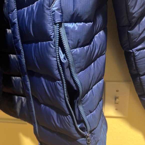 Rab Women’s Blue Electron Jacket - Picture 8 of 11